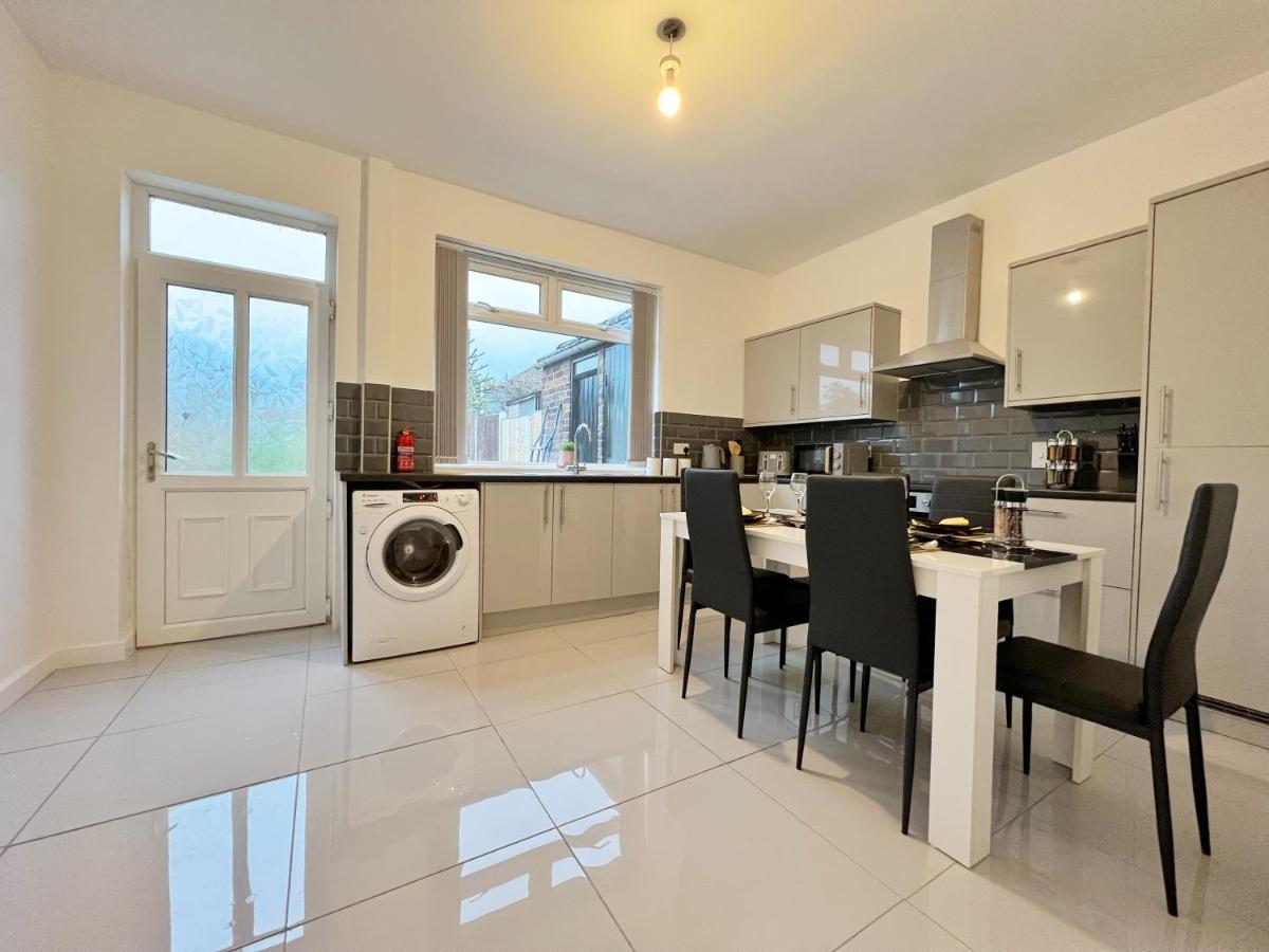 Cheerful 3 Bedroom Home With Netflix And Wi-Fi Middleton  Exterior photo